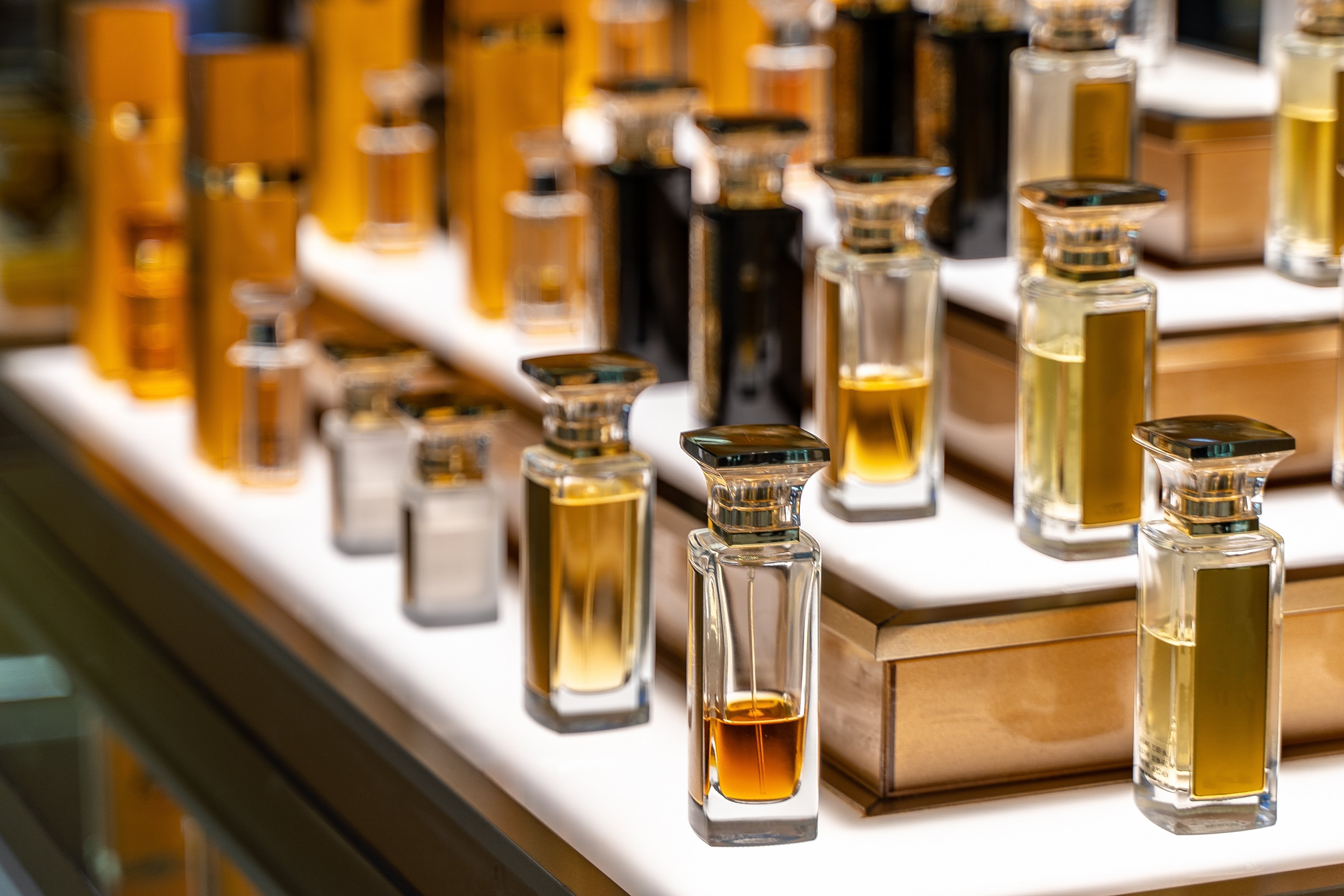 The_extra_mile_perfume_Proud_of_my_store_critizr